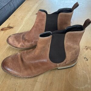 Clark’s Leather Chelsea Boots